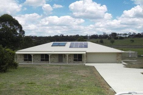 Property photo of 20 Hewett Drive Regency Downs QLD 4341