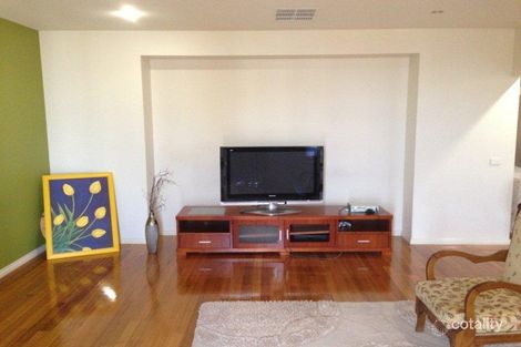 Property photo of 6 Koomba Crescent Greenvale VIC 3059