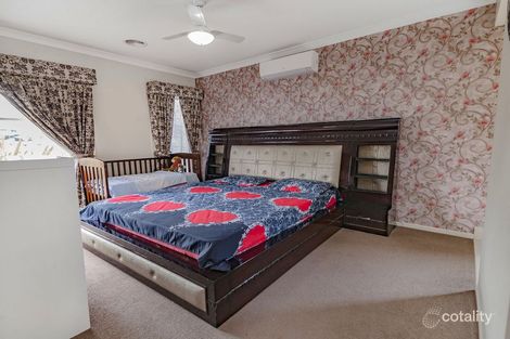 Property photo of 12 Katsura Retreat Roxburgh Park VIC 3064