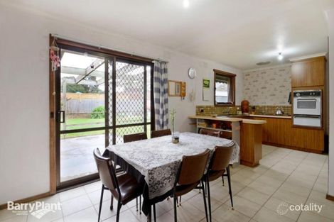 Property photo of 6 Harris Court Pakenham VIC 3810