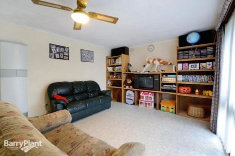 Property photo of 6 Harris Court Pakenham VIC 3810