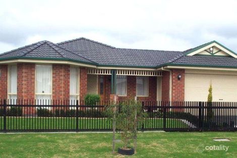 15 Manchester Dr, Skye, VIC 3977