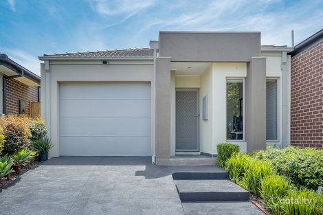 Property photo of 664 Grand Boulevard Mickleham VIC 3064
