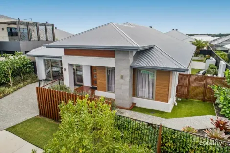 Property photo of 3 Cornflower Road Palmview QLD 4553