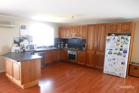 Property photo of 4 Angel Court Young NSW 2594