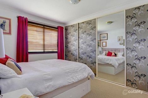 Property photo of 2/5 Brolga Street Kanahooka NSW 2530