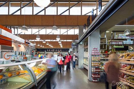 Property photo of 142 Benowa Road Southport QLD 4215