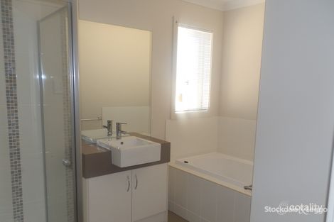 Property photo of 18 Noosa Court Shepparton North VIC 3631