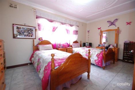 Property photo of 22 Knoll Avenue Turrella NSW 2205