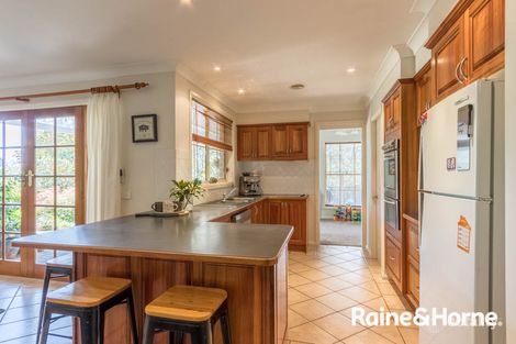 Property photo of 3 Ash Place Kelso NSW 2795