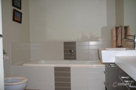 Property photo of 16 Picton Lane Point Cook VIC 3030