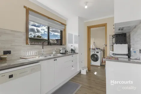 Property photo of 2/5 Brady Place Somerset TAS 7322