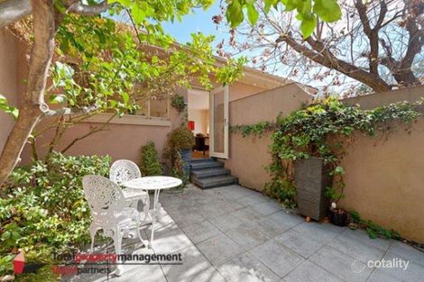 Property photo of 2 Jansz Crescent Griffith ACT 2603