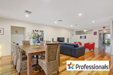 Property photo of 8 Aubun Gardens Caversham WA 6055