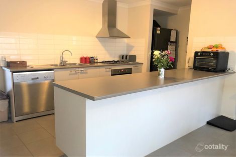 Property photo of 2 Shakespeare Court Drouin VIC 3818
