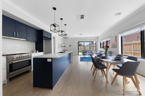 Property photo of 23 Ludo Circuit Truganina VIC 3029