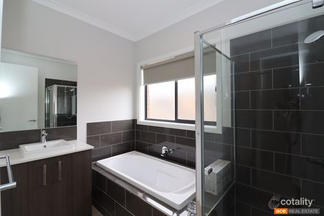 Property photo of 7 Nursery Street Mambourin VIC 3024