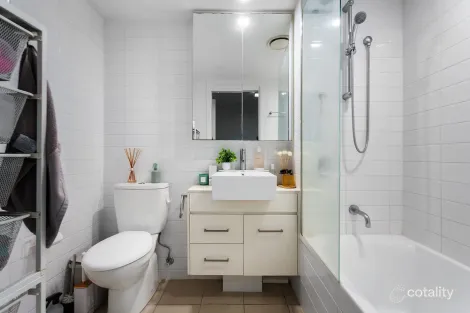 Property photo of 610/23 Parkland Street Nundah QLD 4012