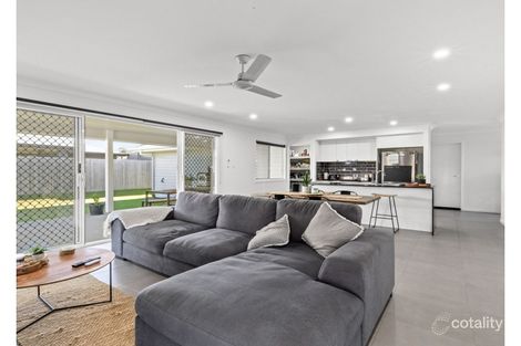 Property photo of 9-11 Devereux Street Rural View QLD 4740