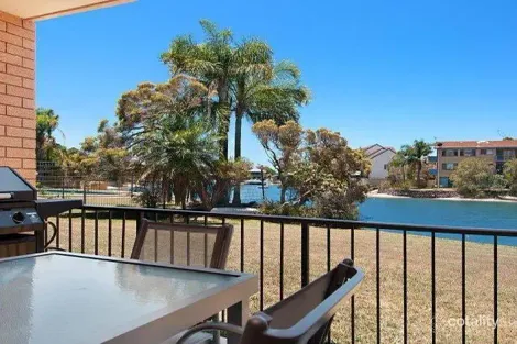 2/6-8 Woomba Pl, Mooloolaba, QLD 4557