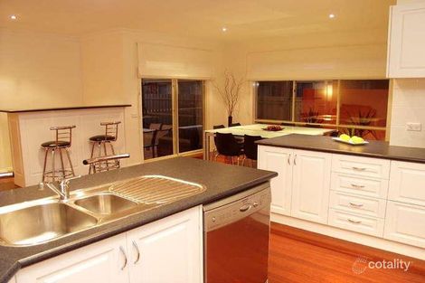 Property photo of 10 Summerfield Drive Mornington VIC 3931