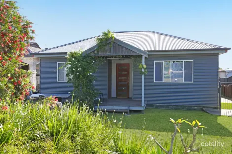 7 Lake Entrance Rd, Oak Flats, NSW 2529