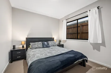 Property photo of 6 Scheyville Crescent South Ripley QLD 4306