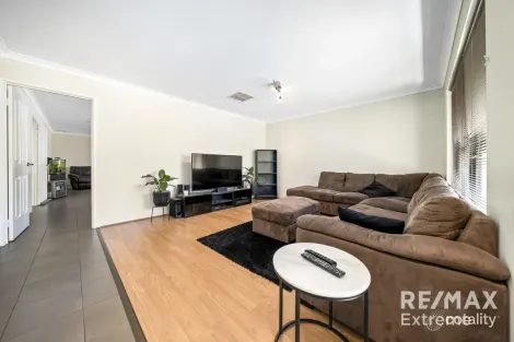Property photo of 11 Benjamin Crescent Tapping WA 6065