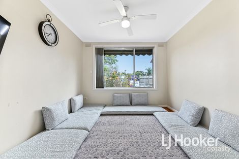 Property photo of 62 Pound Road Hampton Park VIC 3976