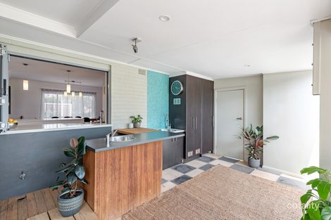 Property photo of 18 Woodland Road Mitchell Park SA 5043