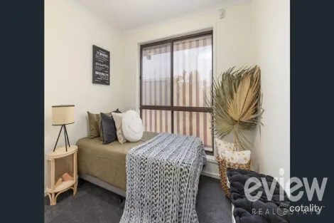 Property photo of 26 Bower Drive Werribee VIC 3030