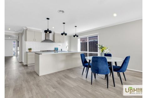 Property photo of 48 Mindful Circuit Clyde VIC 3978