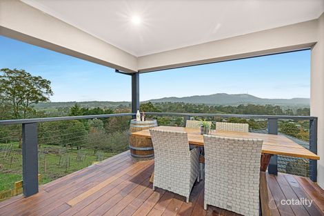 2/10 Struan Ave, Mooroolbark, VIC 3138