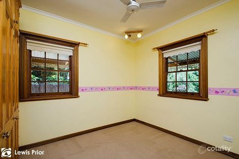 2 Tawny Ct, Aberfoyle Park, SA 5159