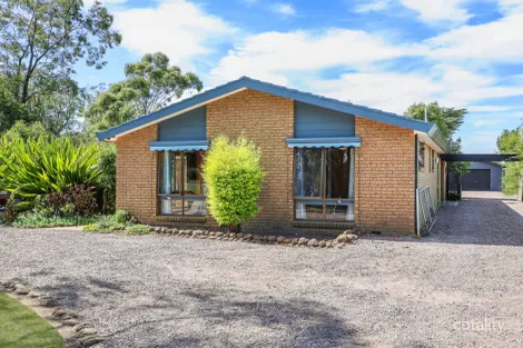 Property photo of 24 Mount Road Mortlake VIC 3272