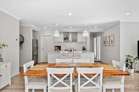 Property photo of 2 Cane Place Mount Duneed VIC 3217