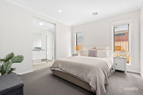 Property photo of 2 Cane Place Mount Duneed VIC 3217