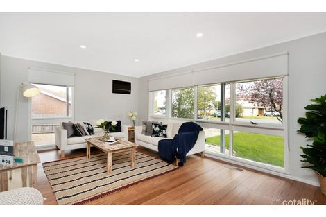 Property photo of 2 Olympia Place Melton West VIC 3337