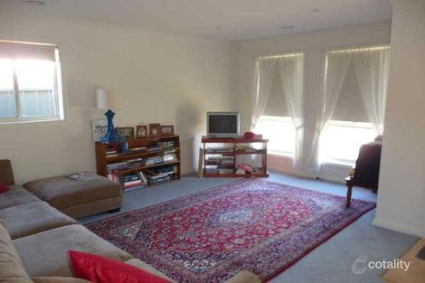 Property photo of 4 Elstead Way Lake Gardens VIC 3355