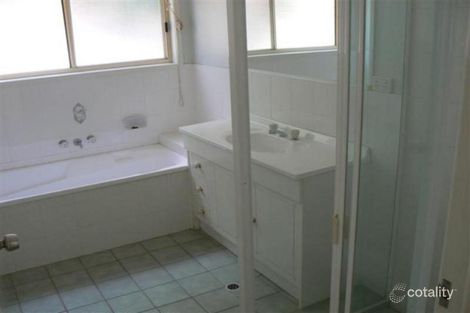 Property photo of 5 Trevnielsen Court Torquay QLD 4655