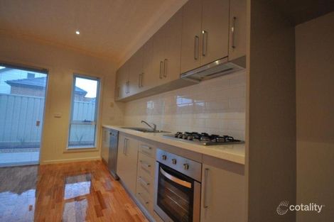 2/8-12 Bawden Ct, Pascoe Vale, VIC 3044