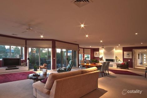 Property photo of 19 Pinehurst Place Chirnside Park VIC 3116