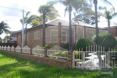 190 Roberts Rd, Greenacre, NSW 2190