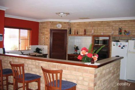Property photo of 3 Rockbank Place Kiara WA 6054