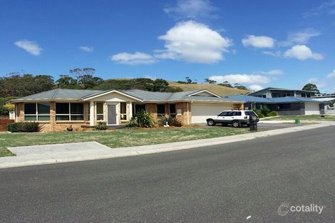 2 Seabreeze Ave, Sulphur Creek, TAS 7316