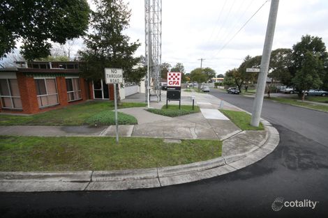 8 Sara Rd, Scoresby, VIC 3179