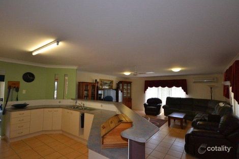 Property photo of 25 Clearview Avenue Thabeban QLD 4670