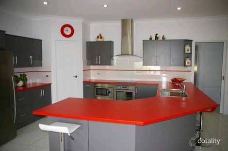 Property photo of 10 New Landing Way Renmark SA 5341