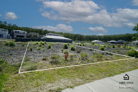 Property photo of 17 Allora Circuit Nords Wharf NSW 2281