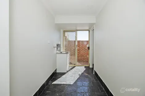 Property photo of 1 Redfern Close Thornlie WA 6108